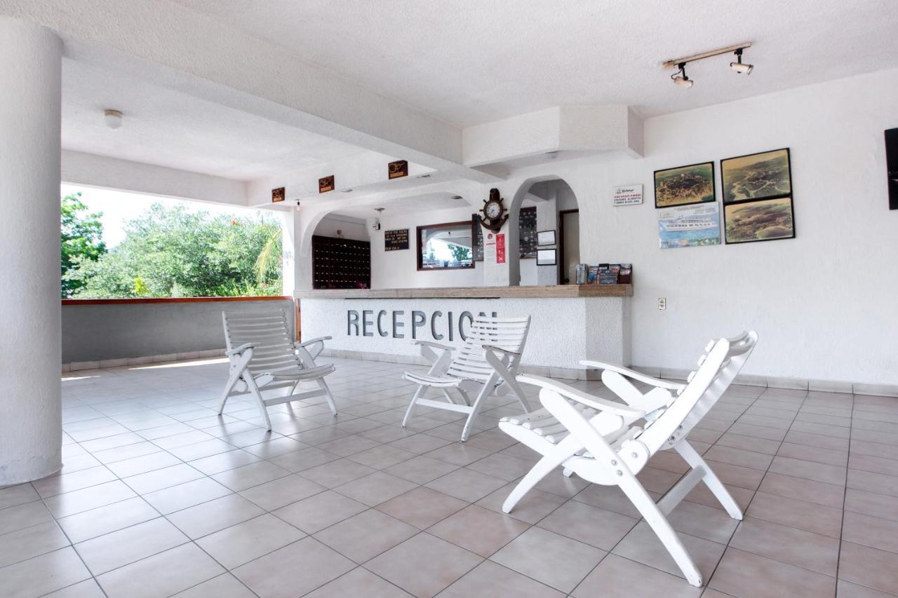 Oyo Hotel Belmar,Caleta, Acapulco Bagian luar foto