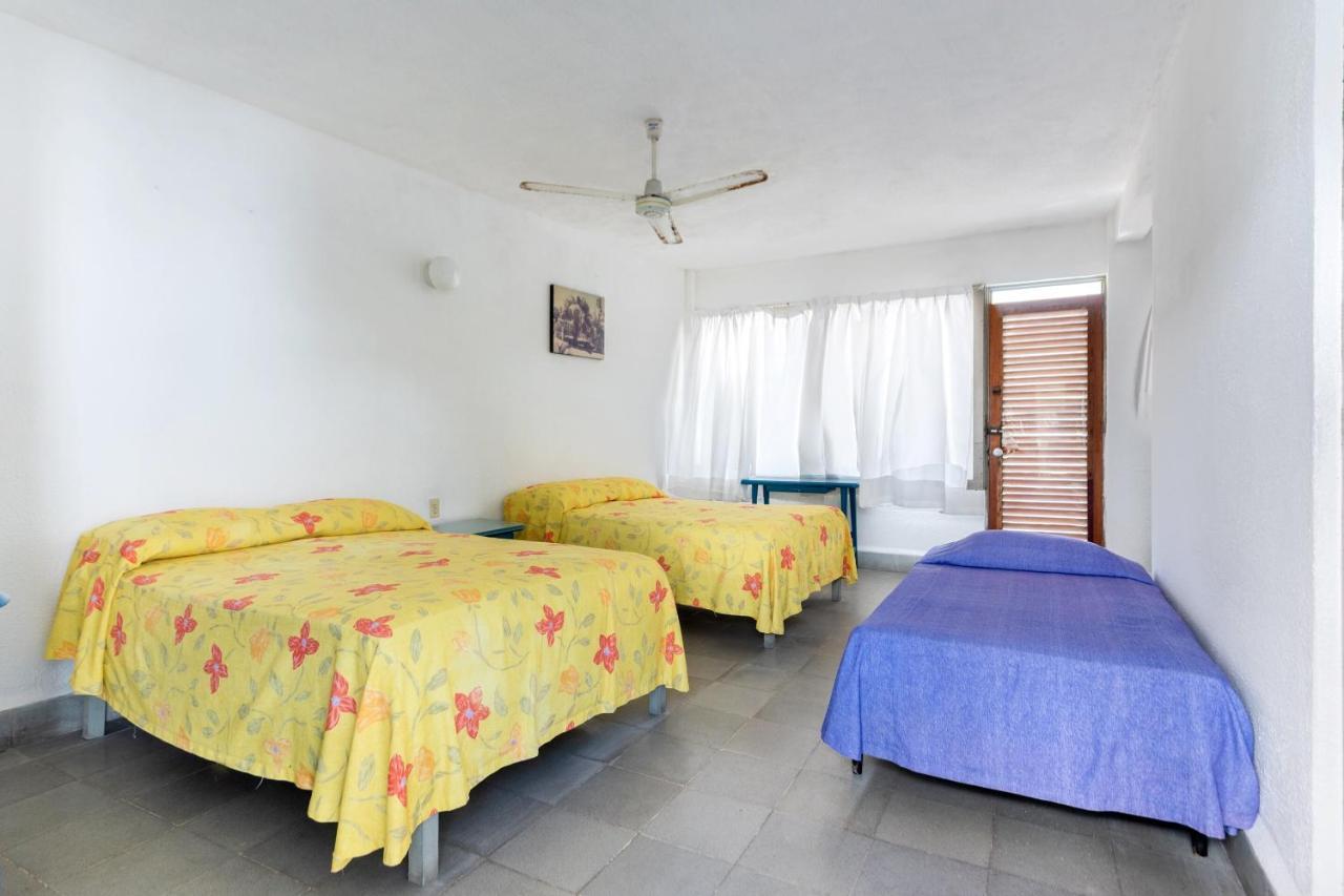 Oyo Hotel Belmar,Caleta, Acapulco Bagian luar foto